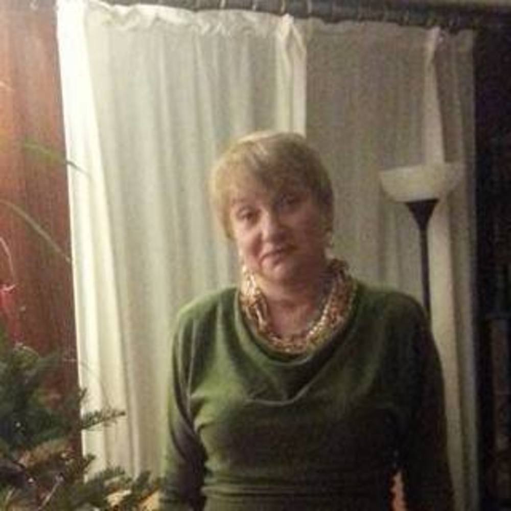 Meet your Posher, Julia